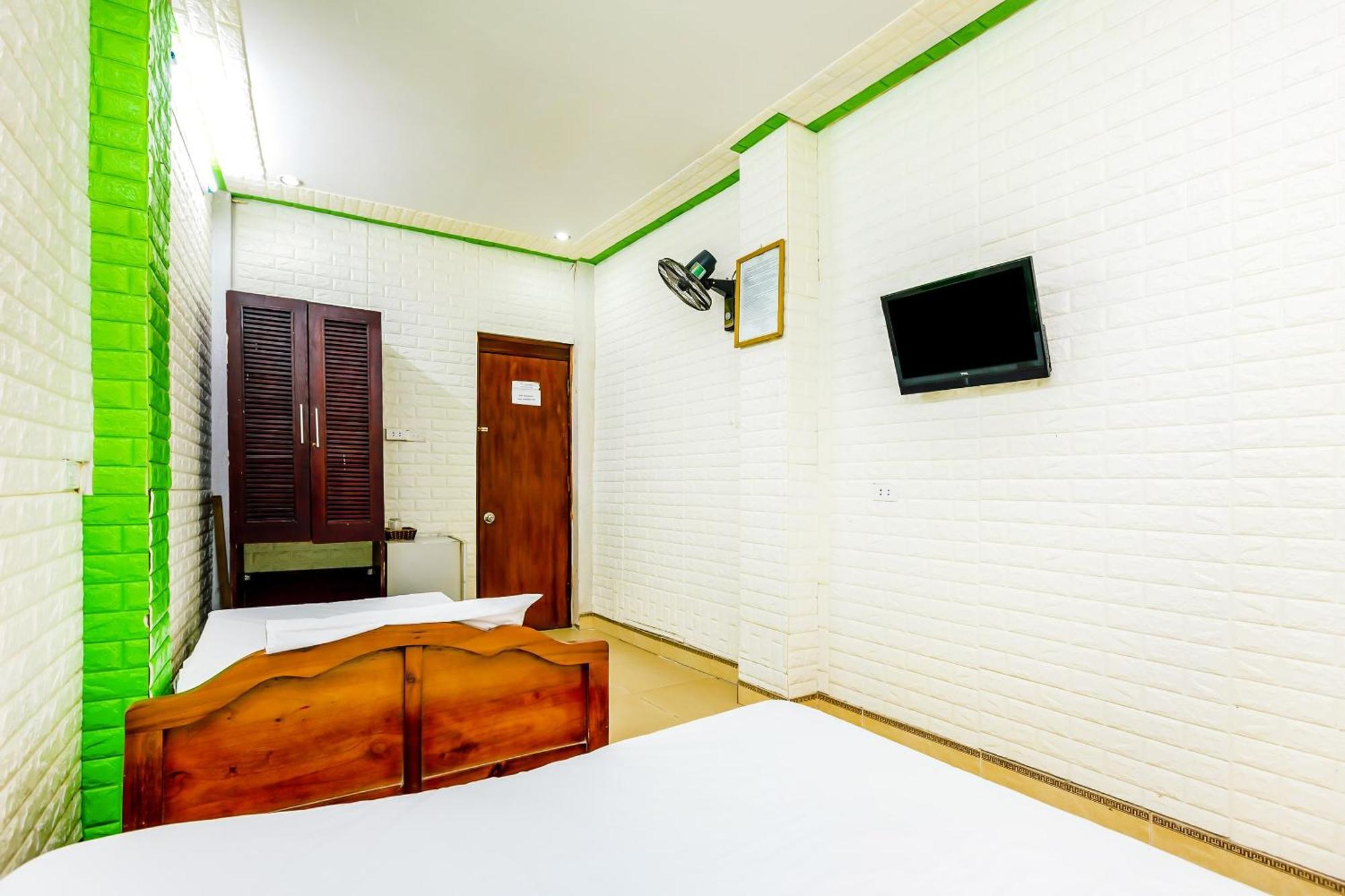 Oyo 604 Queen Hotel Spot-On Hanoi Exterior photo